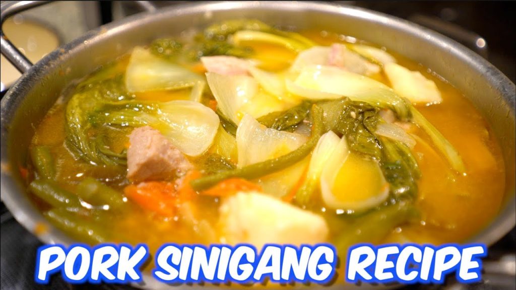 Delicious Filipino Sinigang na Baboy (Pork Sinigang Recipe)